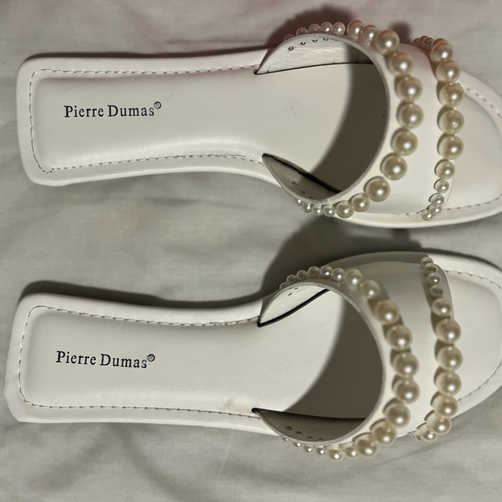 Pierre Dumas White Pearl Women's Sandals